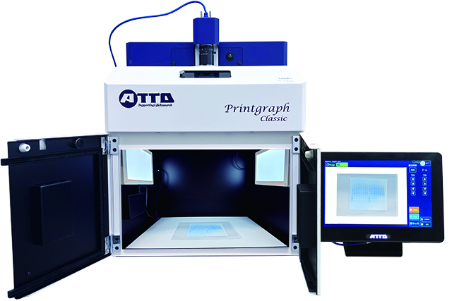 WSE-5400 Printgraph Classicに落射WhiteLEDプレートセットを装着したイメージ図  庫内底面に撮影用シート（ブラック/ホワイト）を置き、ピタットクリアに挟み込んだゲルやメンブレンを セットし、カメラで撮影します。Printgraph Classicではカラー撮影も可能です。